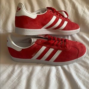 NEW men’s Adidas Originals Gazelle - scarlet